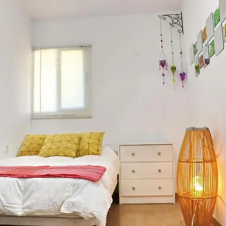 Becquer Apartment *